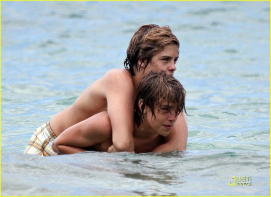 Dylan Sprouse Teen Idols 16